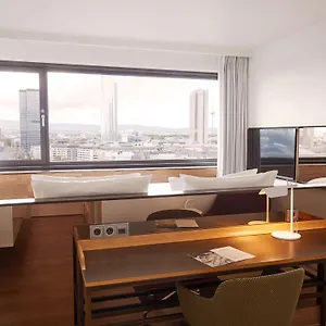 **** Otel Scandic Frankfurt Museumsufer Almanya